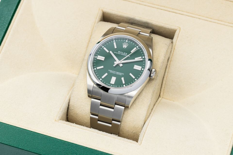 Rolex Oyster Perpetual 124300 Image 5